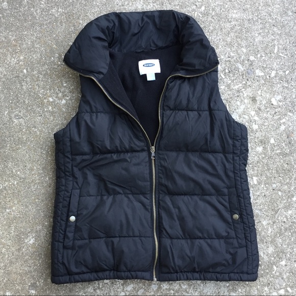 Old Navy | Black Puffer Vest! - Picture 2 of 6